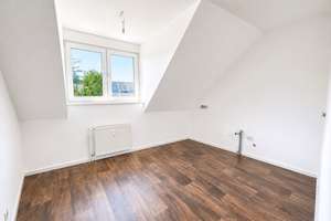 Exklusives Wohnen auf zwei Ebenen - moderne 5-Zimmer-Maisonette mit Balkon & eigener PV-Anlage – Klosterstrasse 26, 46535 Dinslaken – Vorschaubild 9