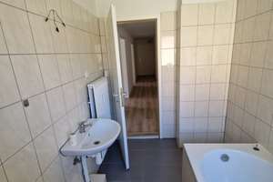 Großzügiges Wohnen mit viel Platz – 6 Zimmer, 2 Bäder in ruhiger Lage von Salzgitter-Bad – Erikastraße 53, 38259 Salzgitter-Bad, Salzgitter – Vorschaubild 11