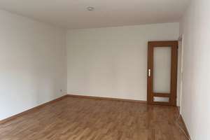 Wohnen in Mülheim – 3 Zimmer, Balkon & Einbauküche – Laufenbergstraße 48, 51063 Mülheim (Ortsteil), Köln – Vorschaubild 3