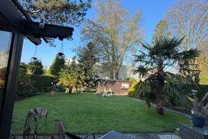Zeitmietvertrag Helle 3-Zimmer Erdgeschosswohnung mit Wintergarten, Terrasse und Gartennutzung  – Franz-Hitze-Straße 5, 47807 Fischeln, Krefeld – Vorschaubild 2