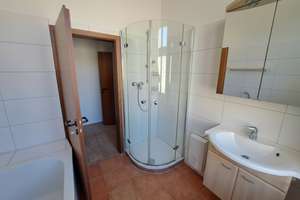  3-Zimmer-Wohnung mit Einbauküche in Krefeld – Gutenbergstraße 117, 47803 Kempener Feld/Baackeshof, Krefeld – Vorschaubild 5