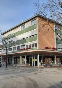Helle 3-Zimmer-Wohnung mit Dachterrasse in zentraler Lage von Singen