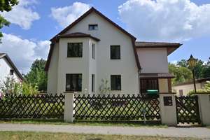 Geräumiges Mehrfamilienhaus mit 2 Wohnungen á 140 m² in grüner Umgebung und Ausbaureserve im Dach – Die vollständige Adresse der Immobilie erhältst du vom Anbieter., 16562 Hohen Neuendorf – Vorschaubild 1