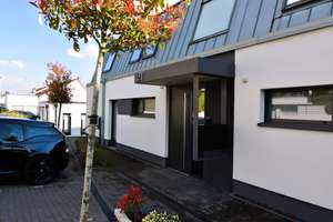 Luxuriöse 3 Zimmer Terrassenwohnung in exponierter Lage in Leverkusen * ca. 135,00 qm – Höhenstraße 21, 51381 Lützenkirchen, Leverkusen – Vorschaubild 3
