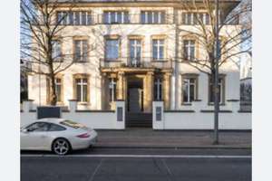 Villa am Stadtwaldgürtel ! Stilvolle 2-Zimmer Wohnung mit Balkon mitten in Lindenthal