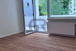 Moderne 3 Zimmer Wohnung mit Balkon in ruhiger Lage im Westend/ Nord