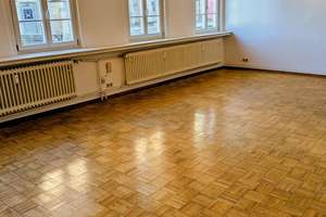 Großzügige Räume  / stilvolle Wohnung  in Fachwerkhaus am Marktplatz/auch als Praxis/Büro geeignet – Klosterstrasse 11, 74523 Schwäbisch Hall – Vorschaubild 8
