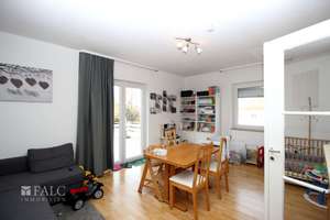 Platz für alle! Große 5-Zimmerwohnung an der Achalm – Die vollständige Adresse der Immobilie erhältst du vom Anbieter., 72766 Reutlingen-Mitte, Reutlingen – Vorschaubild 3