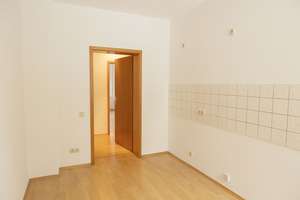 Helle 3-Zimmer-Wohnung mit Balkon in Chemnitz-Ebersdorf – Die vollständige Adresse der Immobilie erhältst du vom Anbieter., 9131 Ebersdorf, Chemnitz – Vorschaubild 3