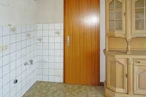 Großzügiges Ein- bis Zweifamilienhaus mit Scheune und Photovoltaikanlage in Randlage! – Rennerod, Westerwaldkreis, 56477 Westerwaldkreis – Vorschaubild 32