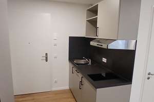Erstbezug - 1-Zimmer-Studenten-Apartment möbliert – Gabelsbergerstr 20, 91052 Stubenloh, Erlangen – Vorschaubild 1
