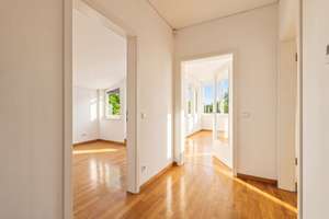 Penthouse mit Elbpanorama in Blankenese Tiefgarage · Glasaufzug · barrierearm – Die vollständige Adresse der Immobilie erhältst du vom Anbieter., 22587 Blankenese, Hamburg – Vorschaubild 4