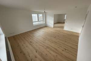 Helle und Geräumige 4-Zimmer-Wohnung in Karlsruhe Weststadt mit Balkon – Kriegsstraße 191, 76135 Weststadt, Karlsruhe – Vorschaubild 6
