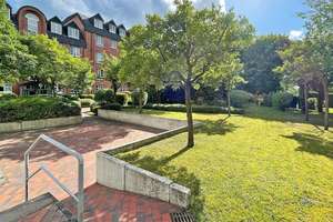 Property thumbnail 26