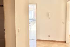Ruihig wohnen unterm Dach mit Lift, EBK & Balkon! – Die vollständige Adresse der Immobilie erhältst du vom Anbieter., 1277 Blasewitz (Stadtteil), Dresden – Vorschaubild 11