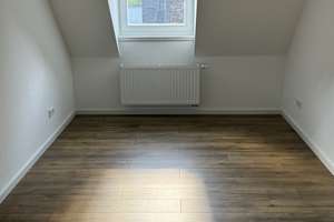 Frisch sanierte Dachgeschosswohnung mit 76 m² Wohnfläche – Nordstraße 18, 42105 Elberfeld, Wuppertal – Vorschaubild 7