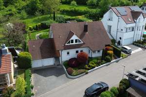 Endlich ankommen: Das ideale Zuhause für Familien mit Platzbedarf und Lebensqualität – Die vollständige Adresse der Immobilie erhältst du vom Anbieter., 77948 Friesenheim – Vorschaubild 4