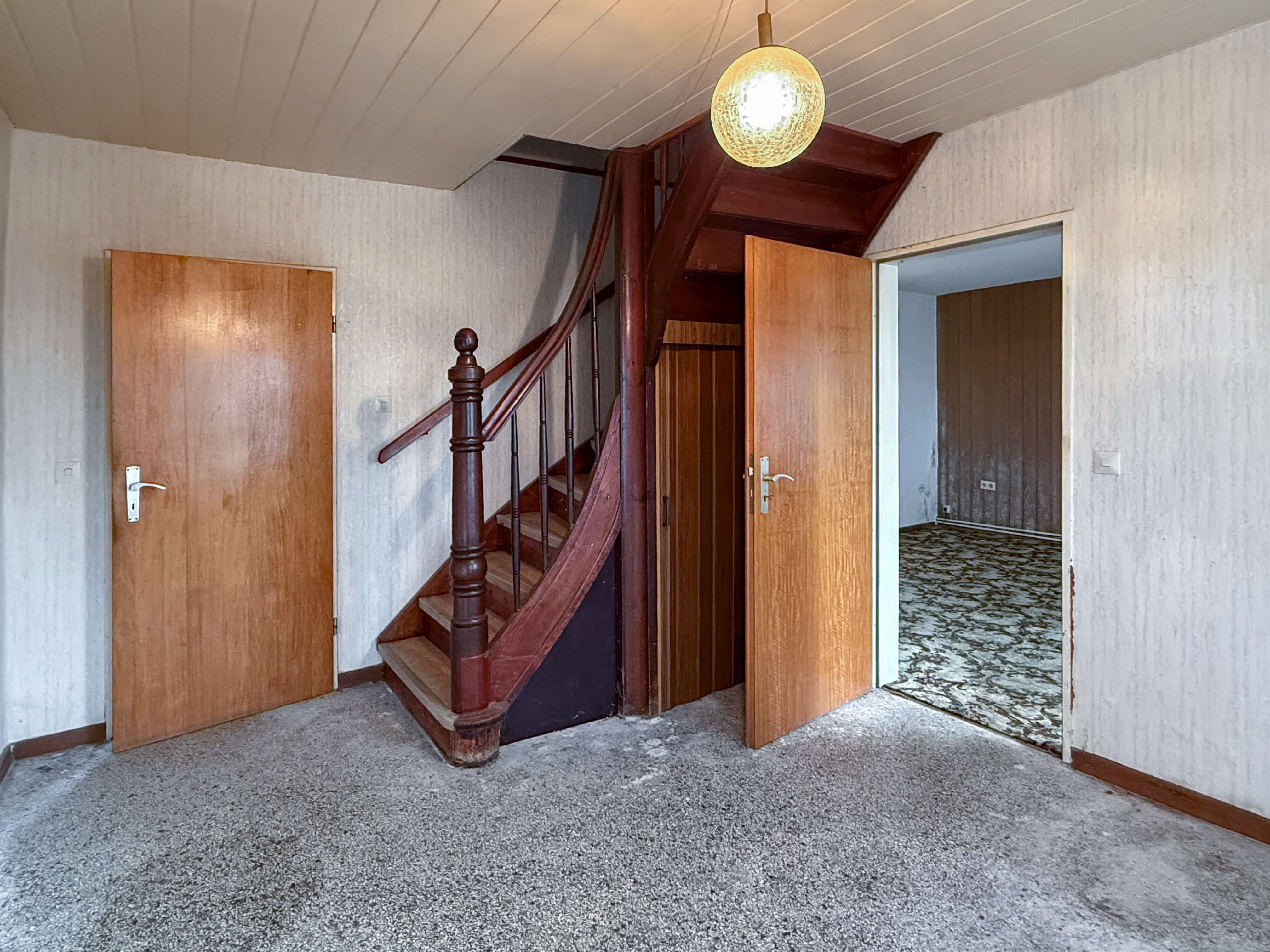 Großzügige, sanierungsbedürftige Haushälfte auf großem Grundstück in Feldrandlage, Rendsburg Eckernförde Kreis – Bild 3