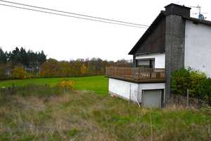 Gepflegtes Dreifamilienhaus im Grünen mit zentraler Lage – Ideal zur Kapitalanlage oder Eigennutzung – Neuwied (Kreis) – Vorschaubild 3