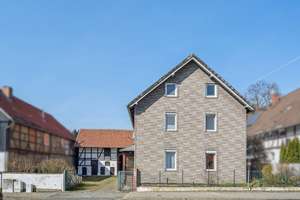 Historisches Zuhause mit Charakter: Großzügiges Haus von 1892 mit Scheunen und Gartenidylle – Die vollständige Adresse der Immobilie erhältst du vom Anbieter., 38259 Ringelheim, Salzgitter – Vorschaubild 2