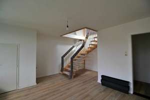 City - Blick über die Dächer gemütl. Maisonette - 3 Zimmer  mit 2  Balkonen – Die vollständige Adresse der Immobilie erhältst du vom Anbieter., 28195 Bahnhofsvorstadt, Bremen – Vorschaubild 5