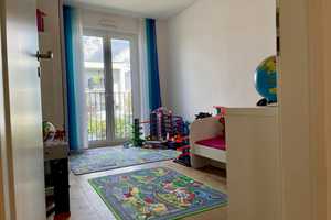 Sonnige 4-Zimmer-Wohnung in absolut ruhiger Lage – München – Vorschaubild 9