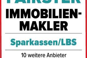 Wohnzimmer mit Echtholzparkett, Kamin, viel Platz und Gemütlichkeit – Schützenstraße  30, 17309 Pasewalk – Vorschaubild 5