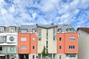 Atelier Wohnung / Gewerbe EG & 3 Wohnungen 2.OG nähe HBF mit Keller und TG STP