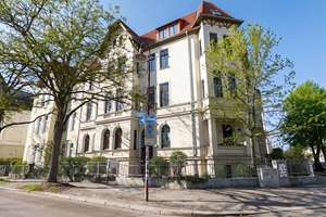 Provisionsfrei - Stadtf. Ost: Altbau-Highlight - Parkett, hohe Decken, EBK, Tageslichtbad BW&Dusche