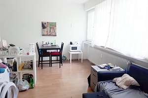 Mitten in der City von Essen - Kleines Single-Appartment Mindestmietdauer 36 Monate – Am Waldthausenpark 15, 45127 Stadtkern, Essen – Vorschaubild 2