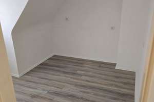 Geräumige 2-Zimmer-Dachgeschoßwohnung in Essen-Kupferdreh – Kupferdreher Straße 212, 45257 Kupferdreh, Essen – Vorschaubild 4