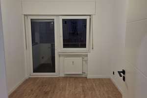 Große Wohnung - kleines Bad! Gut vermietete, sanierte 3-ZKB Wohnung in der Südstadt – Rüppurrer Str. 30, 76137 Südstadt, Karlsruhe – Vorschaubild 12
