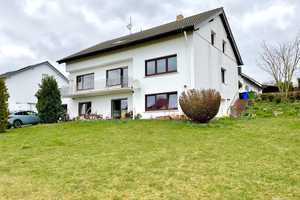 3-Familienhaus in ruhiger Lage  mit fantastischem Fernblick über die Täler und Wälder – Gießen (Kreis) – Vorschaubild 3