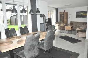 Erftstadt: Energieeffizienz A!
Freistehendes, individuelles
Klinkerlandhaus mit Garagenhaus – Die vollständige Adresse der Immobilie erhältst du vom Anbieter., 50374 Erftstadt – Vorschaubild 7