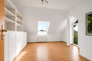 Energieeffiziente Maisonette-Wohnung mit Terrasse, Garage und viel Platz in Berlin-Biesdorf – Die vollständige Adresse der Immobilie erhältst du vom Anbieter., 12683 Biesdorf, Berlin – Vorschaubild 13