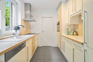 Ihr Zuhause! Tolles Haus, ELW, schöner Garten... – Die vollständige Adresse der Immobilie erhältst du vom Anbieter., 93053 Oberisling-Graß, Regensburg – Vorschaubild 6