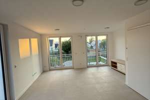Luxuriöse Smart-Home 2-Zimmer Wohnung in einer Doppelhaushälfte  – Schleißheimer Str. 451, 80933 Lerchenau-Ost, München – Vorschaubild 4