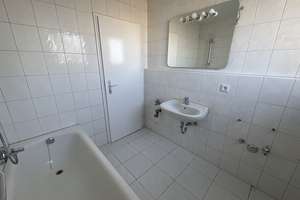 3-Zimmer-Wohnung mit Balkon und TG-Stellplatz in Nürnberg Langwasser – Imbuschstraße 10, 90473 Langwasser Südost, Nürnberg – Vorschaubild 8