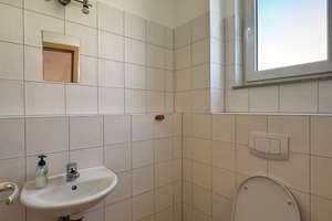 Gepflegte Doppelhaushälfte in Stuttgart-Büsnau – Die vollständige Adresse der Immobilie erhältst du vom Anbieter., 70569 Büsnau, Stuttgart – Vorschaubild 4