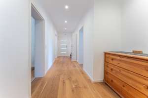Hochwertig kernsanierte 3-Zimmer-Wohnung mit zwei Balkonen und Garage am Mulang – 34131 Bad Wilhelmshöhe, Kassel – Vorschaubild 5