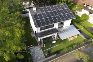 Exklusives Einfamilienhaus (KfW40plus) mit 7 Zimmern, Wellnessbereich, High-End-Technik – Die vollständige Adresse der Immobilie erhältst du vom Anbieter., 82061 Neuried – Vorschaubild 1