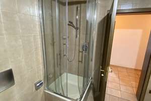 Große 140qm² 5-Zimmer-Whg, 4 Schlafzimmer mit 9 Betten, ideal für Arbeiter- oder Monteurtrupps – Die vollständige Adresse der Immobilie erhältst du vom Anbieter., 90475 Altenfurt, Moorenbrunn, Nürnberg – Vorschaubild 4
