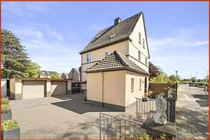 Exklusives Zweifamilienhaus mit zwei separaten Wohnebenen, 236,44 m² Wohnfläche, zwei Garagen  – Die vollständige Adresse der Immobilie erhältst du vom Anbieter., 47178 Vierlinden, Duisburg – Vorschaubild 2