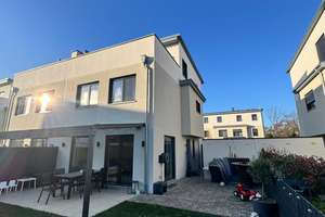Neuwertige DHH (4 Zi.) in Kahl am Main mit Garage – Die vollständige Adresse der Immobilie erhältst du vom Anbieter., 63796 Kahl am Main – Vorschaubild 2
