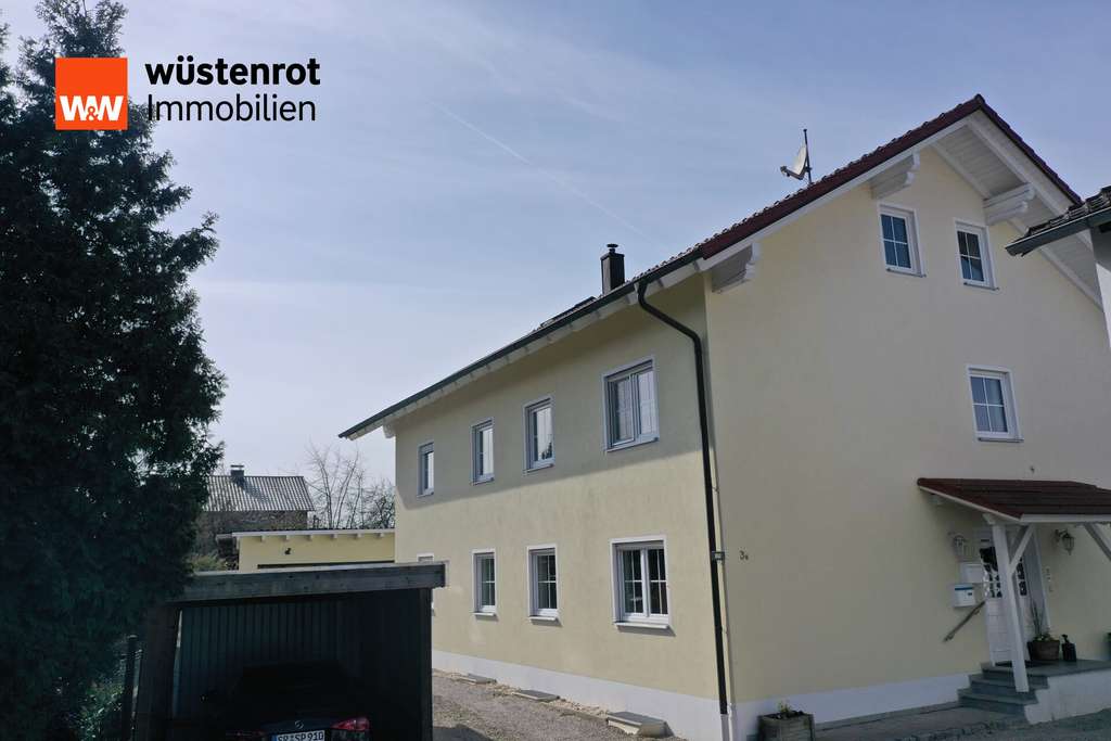 Immobilie in Salching - Großzügiges Zweifamilienhaus  und Erweiterungspotenzial im Dachgeschoss in ruhiger Lage in Salching - Bild 2