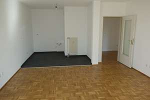 EXKLUSIV IN BILK NÄHE UNI MODERN RENOVIERT PARKETT BALKON SANIERTES WANNENBAD TG-STELLPL. 1. ETAGE – Himmelgeister Straße 179, 40225 Flehe, Düsseldorf – Vorschaubild 3