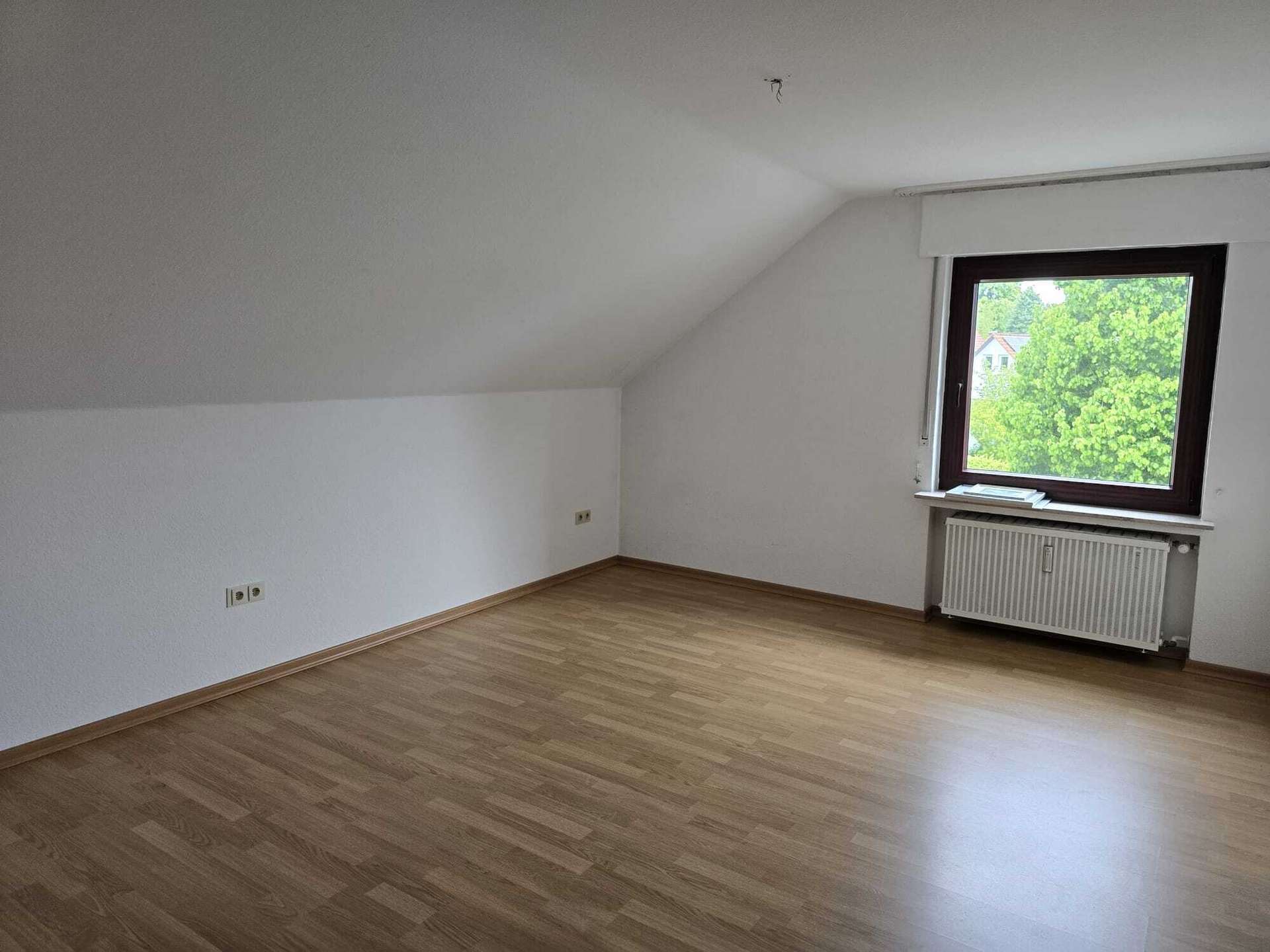 Immobilie in Bad Pyrmont - Mehrfamilienhaus mit 3 Wohneinheiten – Toplage Auf dem Hagen bei Bad Pyrmont ! - Bild 6