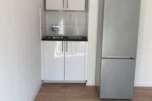 1-Zimmer-Apartment mit Küche bei der Kahnfahrt! – Müllerstr. 2, 86153 Bleich und Pfärrle, Augsburg – Vorschaubild 5
