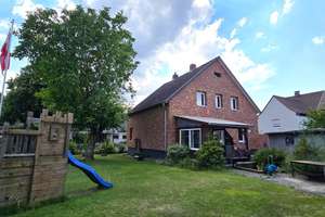 Viel Platz für die ganze Familie – Einfamilienhaus mit Einliegerwohnung in Braunschweig-Bienrode – Die vollständige Adresse der Immobilie erhältst du vom Anbieter., 38110 Wabe-Schunter-Beberbach, Braunschweig – Vorschaubild 2