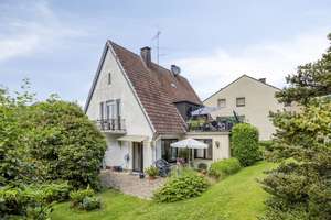 205 m² in Top-Lage! Zweifamilienhaus im beliebten Bredeney in Waldnähe – Die vollständige Adresse der Immobilie erhältst du vom Anbieter., 45133 Bredeney, Essen – Vorschaubild 2
